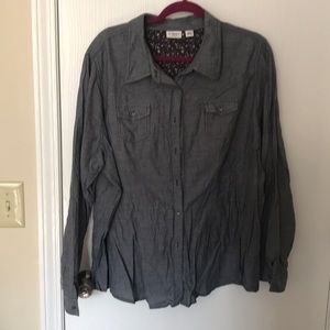 “Chambray” button up shirt NWOT